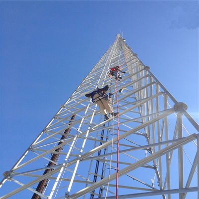 Telekomunikasi Antenna Mast Tower 3 Legs / 4 Legs Tubular Self Standing Antenna Tower