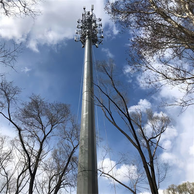 Menara telekomunikasi monopole baja galvanis Q345B/A572 120km/H Kecepatan angin