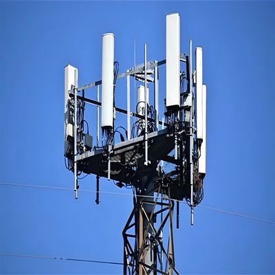Platform kerja jarak jauh Wifi profesional yang disesuaikan Microwave Self Supporting Monopole Antenna Tower