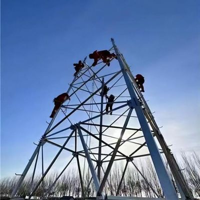 33KV hingga 110KV Menara Transmisi Daya Sudut Menara Besi 30-180 km/jam Kecepatan Angin