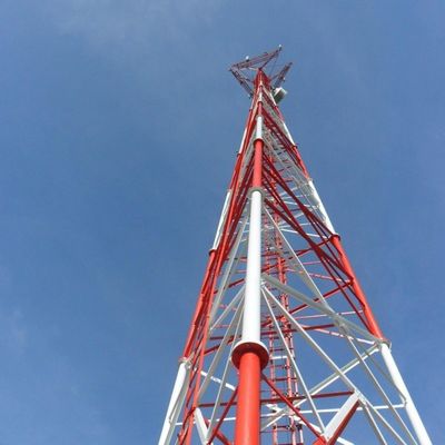 Pipa Tabung Berkaki 3 Kaki Menara Seluler Telekomunikasi Baja Galvanis Celup Panas Penopang Diri