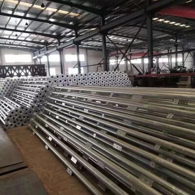 Menara Baja Tubular Berkaki 3 Gauge Berat Menyediakan Dukungan Struktural yang Kuat Komunikasi dan Instalasi Utilitas