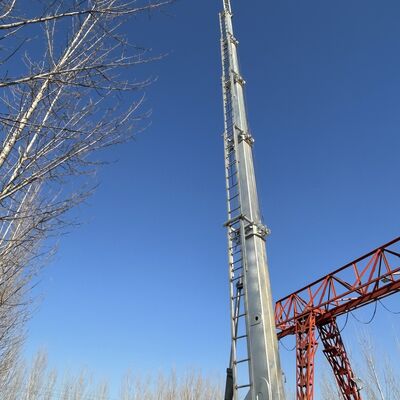 Monopole Telescopic Tower 15-25M Galvanized Steel Truck Dipasang Antenna Komunikasi 40M/S Windproof ISO Certified