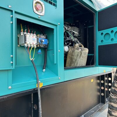 Menara Teleskopik Tugas Berat dengan Deviasi Vertikal Kurang dari Satu Per Seribu Menawarkan Kinerja untuk Tugas Komunikasi dan Pencahayaan