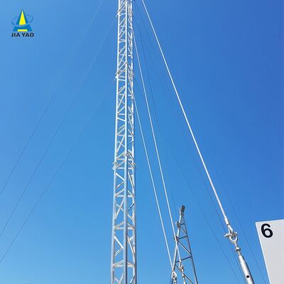 Steel Guyed Wire Tower dirancang dengan baja ringan dan pilihan baja tarik tinggi untuk memenuhi berbagai persyaratan teknik