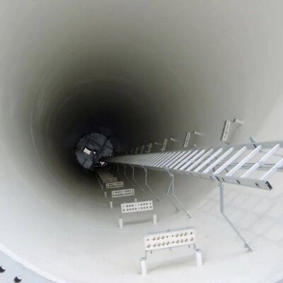 Monopole Tower telecom single shaft dibangun dari kelas baja Q235 dan Q355 memenuhi A36 astm EN 1991 1 4 dan EN 1993 3 1 kode desain