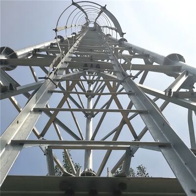 15 23 31M Menara Telekomunikasi Pedesaan Baja Tubular Galvanis 3 Kaki Perawatan Rendah 5G 4G Wifi