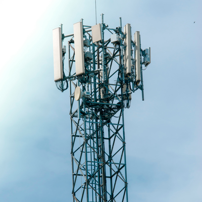 Menara Antena Berkaki 4 Tahan Korosi 40M Bersertifikat Iso Untuk Infrastruktur Telekomunikasi