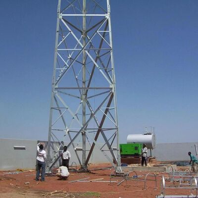 Menara Baja Sudut Berkaki 3 Galvanis Hot Dip Hemat Biaya Untuk 5G Pedesaan