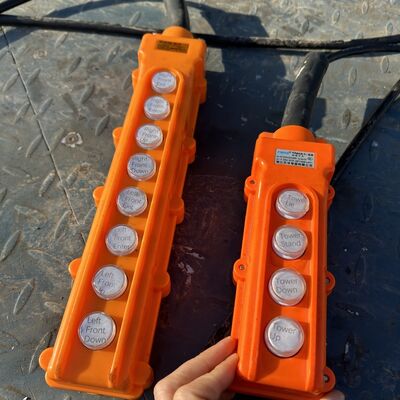 Menara Tiang Teleskopik Baja Portabel 12m - 25m untuk Stasiun Pangkalan Seluler dan Pengawasan Acara Sementara dengan Sistem Pengangkat Elektrik dan Basis Pemasangan Cepat