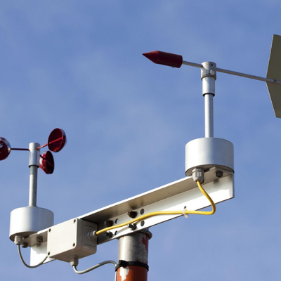 Menara Anemometer Guyed Tarik Tinggi Kisi 60M-100M dengan Pemasangan Sensor Multi-level untuk Penilaian Sumber Daya Ladang Angin